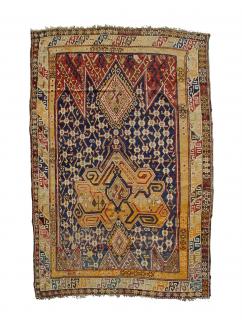 Caucasian Derbent. Size 2,90 x 1,75 m. Late 19th century. Gothic design. Very rare. Mint condition. Original salvages and ends.