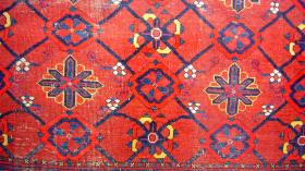 Beshir Mina Khani design chuval.Some wear and a wish it wasnt there red.Needs a good clean.