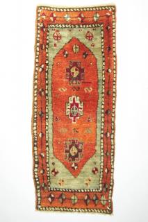 Central Anatolian Yastic
Circa: 1880
Size: 16\