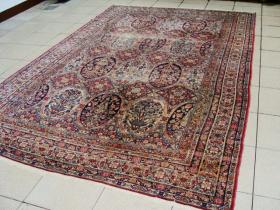 ANTIQUE KIRMAN LAVER, 8� 7\'\' x 14\' 3\'\' , 262cm x 434cm , ALL VEGETABLE COLOURS, THREE MEDALLIONS are SHOWING FOUNDATION / OLD RESTORATIONS , FREE SHIPPING
