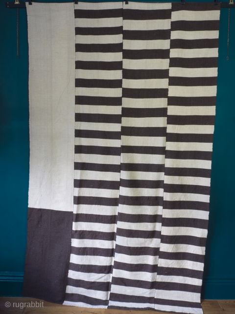 Large early to Mid Century Persian Jajim in a striking, modernist two tone design. 150cm x 240cm (94.4 inches x 59 inches)

With a superb, bold and graphic design that is tremendously well  ...