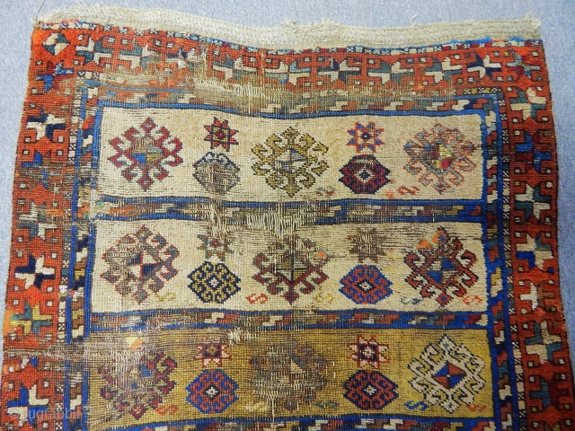 Antique East Anatolian Yörük Rug ..E.mail.anatolianpicker@gmail.com                           