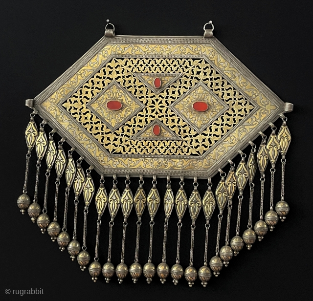Central - Asian LARGE ! Antique Turkmen Tribal Silver Wedding Necklace & Gonchuk Fire Gilded with Carnelian. Turkmen Art Collector Jewelery. Size - ''42 cm x 44.5 cm''
Tassels : 17.5 cm -  ...