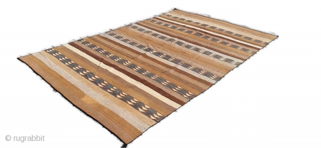 Vintage handmade Navajo rug 1960.
Excellent condition.                           