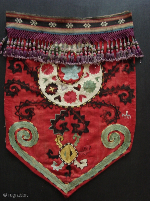 Lakai Banner.

Sweet embroidery.                              