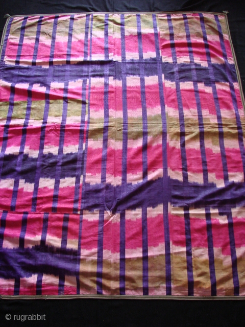 Silk Ikat Adiol.
1930's. Uzbekistan.
Perfect condition.                            