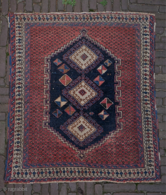 Charming small Afshar rug, ends secured, wool on cotton

90 x 104 cm.                     