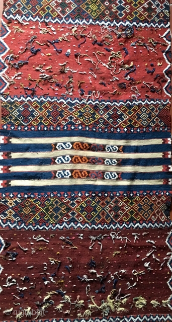 Eastern Anatolia Malatya wedding kilim strip. Probably Sinanli tribal group work. Size is cm 88x372. Datable end 19th/early20th century. In mint condition. Great, natural colors. Lots of "dileks"/wishes.     