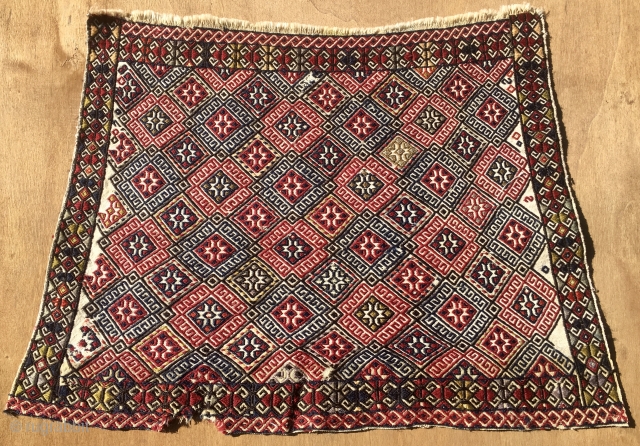Turkey. Eastern Anatolia. Malatya area. Sinanli tribal group.
Either a mafrash end panel or the front of a saddle bag or heybe/khorjin.
Very thin weaving, wool and silk.
Great paatern.
Antique.
More pics/infos on rq.
Was 360€, now  ...
