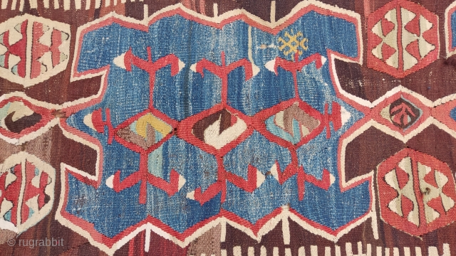 Central Anatolian Obruk Kilim Fragment
Size:196x115 cm
please contac 
salaberina@gmail.com                         