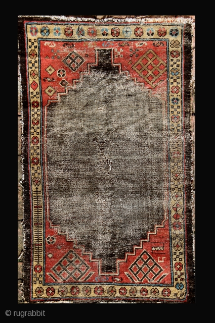 Antique Hamedan rug, first half of 19th century or even older, 120x72cm. The twin wefting means that the rug is older than usual. Single wefting seems to have originated in the Hamedan  ...