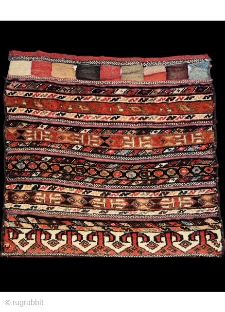 Fine Varamin bagface circa 1900 with two  techniques Kilim and knotted part،Shiny and soft wool .very good condition size 56x50cm            