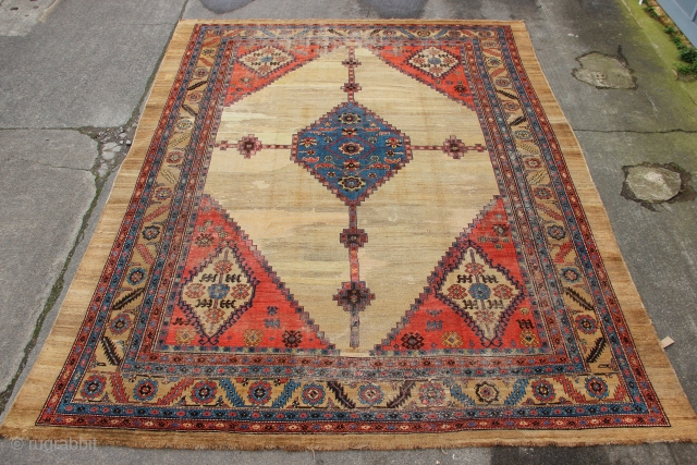 Woollen foundation, fine, 19th century Bakshiash carpet available 'as is', with wear, old repairs and some small holes. 345 x 450cm / 11'4" x 14'8"
Please enquire for more pictures and price to  ...
