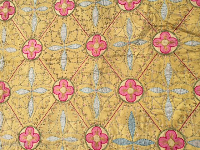 Silk embroider maybe europa
Size238/135 cm                            