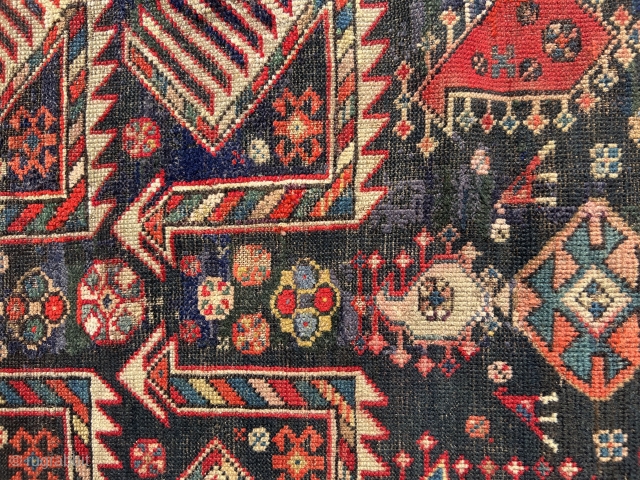 Small rare size akstafa rug
Size 160/100 cm
Low condition                         
