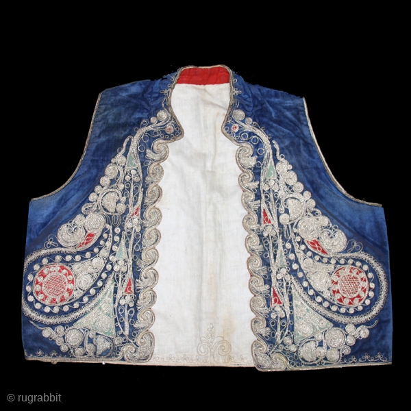 Child's "Chirpen" cod. 0537. Silver threads on velvet. Ottoman Empire. Early 20th. century. Good condition. Small size. A similar one also on red velvet.         