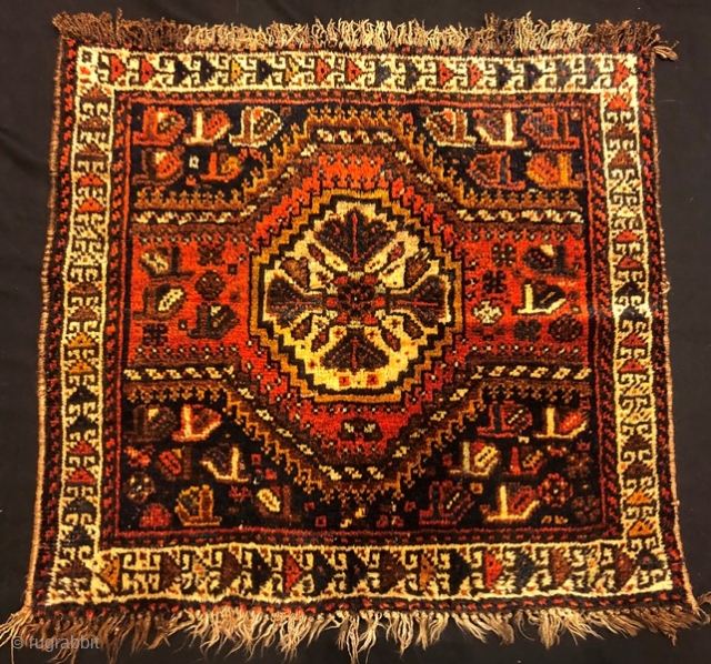 Antique khamseh bag face 

in good condition 87 x 80 cm                      