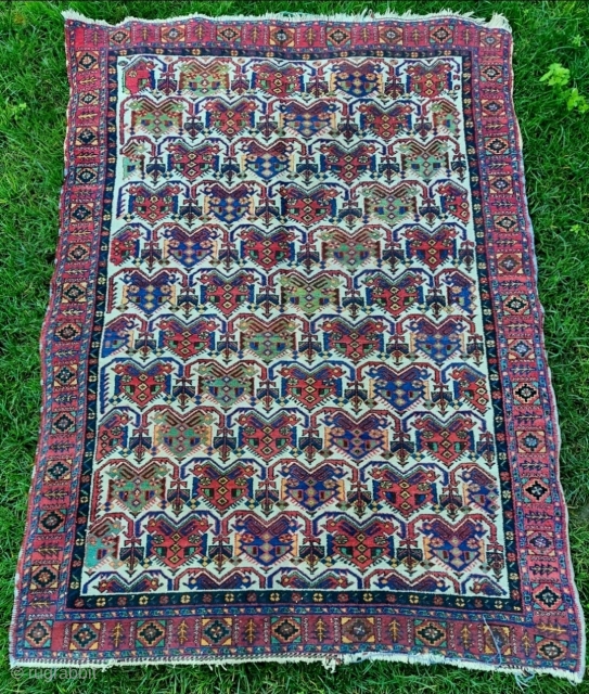 20th Century Persian Avshar Rug size: 141 x 195 cm                       