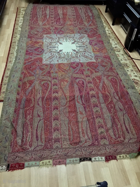 Exceptional Indian Kani shawl, hand embroidered in very good condition, nice colors and rare white center                 
