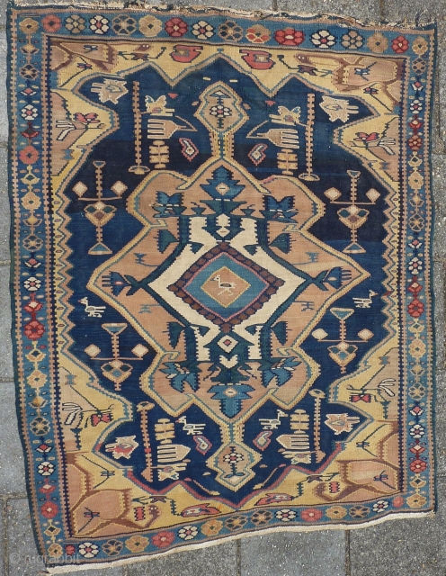 Antique Senneh/Bidjar Kilim 144 x 114 cm., 4' 8" x 3' 8".                     