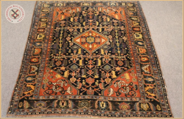 RG1194-
Semi-Antique Kashkuli rug, wool on wool foundation
Very good condition
Size : 1.73m x 1.30m  5`8" x 4`3"                