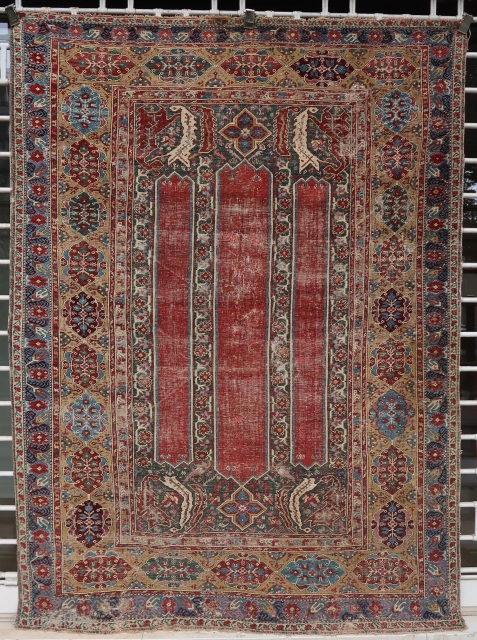 Antique west anatolian rug, 18th century, (216 cm. x 159 cm.) (7' 1" x 5' 3")
Museum piece, masterfully woven, complex border system, lazy lines and typical orange tinted warps, magnificient numerous dyes.
Good  ...