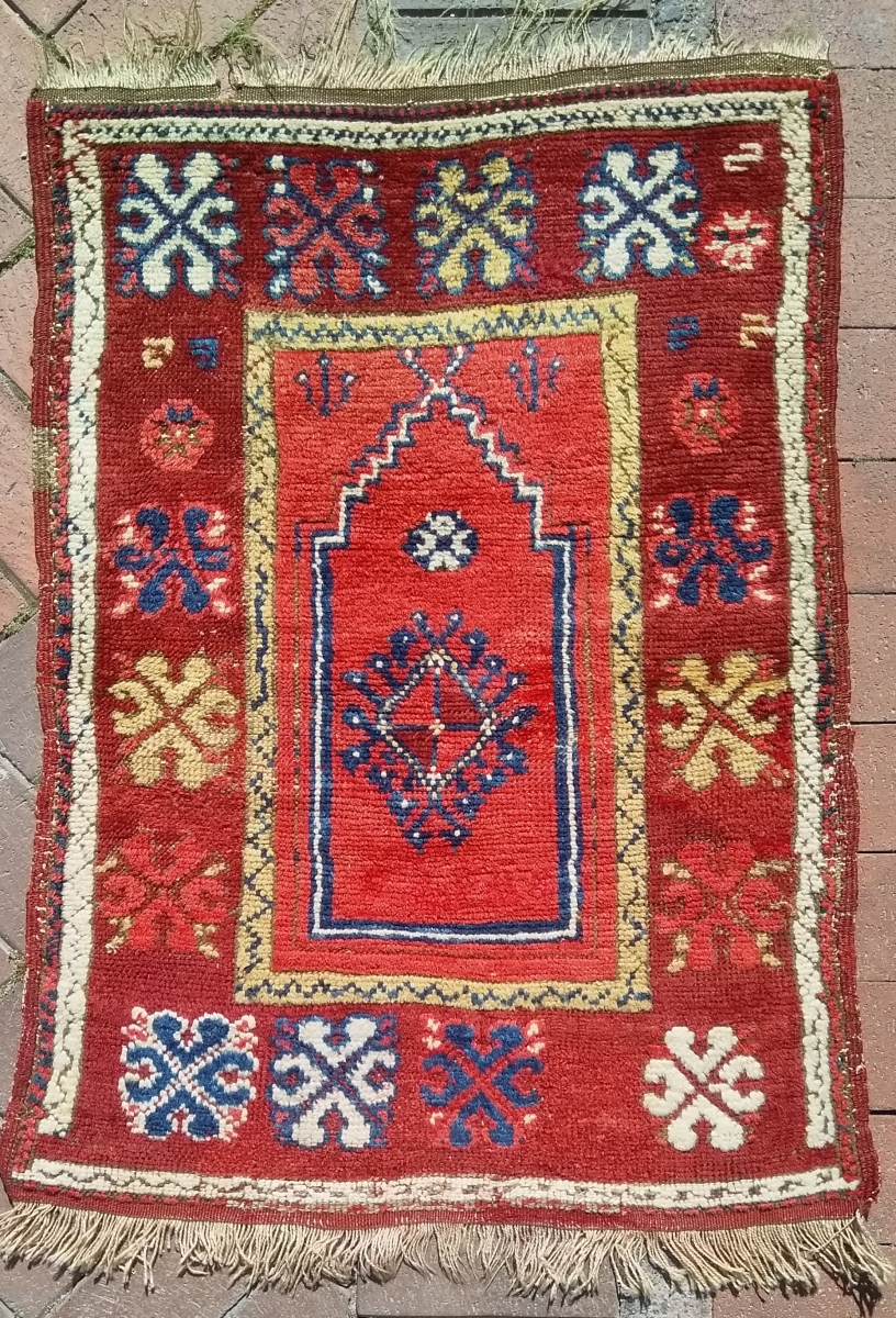 Small prayer rug.65x90cm.Ask for more details