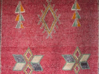 Antique Pink Moroccan Berber Rug

An exceptionally pretty, rare antique Berber carpet. Circa 1920. 253 cm x 158 cm.

Originally a uniform deep red, the ground has aged wonderfully, the whole length and breadth  ...