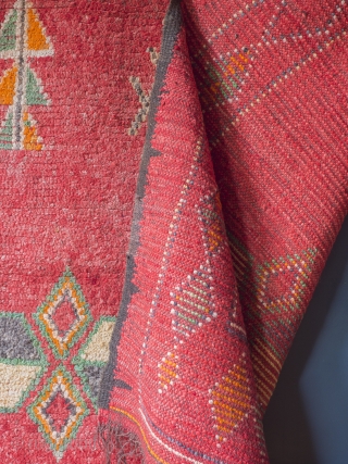 Antique Pink Moroccan Berber Rug

An exceptionally pretty, rare antique Berber carpet. Circa 1920. 253 cm x 158 cm.

Originally a uniform deep red, the ground has aged wonderfully, the whole length and breadth  ...
