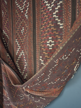 Antique Ersari Flatweave Tribal Rug

Large and decorative Turkoman tribal rug probably Turkmenistan, circa 1870. 
280 cm x 170 cm. (110 inch x 67 inch). Wool on wool with additional pattern forming wefts of Zilli weave in  ...