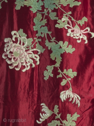 Very rare 19th century Japanese red silk Fukusa. 132cm/52 inch square.

An exceptionally decorative and well preserved piece. The central crane is beautifully drawn and executed; rendered in monotone silk, it's form delineated purely  ...