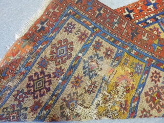Antique East Anatolian Yörük Rug ..E.mail.anatolianpicker@gmail.com                           