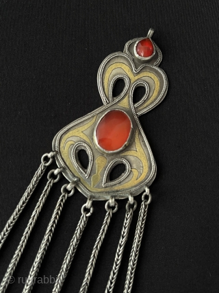 Central-Asian Antique Turkmen Tribal Silver Tassel Pendant Fire Gilded with Carnelian İskendery Design. Circa - 1900 Fine Condition ! Size - ''19.5 cm x 4.5 cm'' - Tassels : 11 cm -  ...