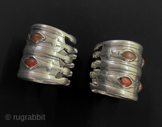 Central - Asian Turkmen Antique Pair of Turkmen Traditional Silver Cuff Bracelets and Arm band & Desbend with Carnelian. Turkmen Art Collector Bracelets Jewelery.Size - ''6 cm x 5 cm'' - İnnir  ...