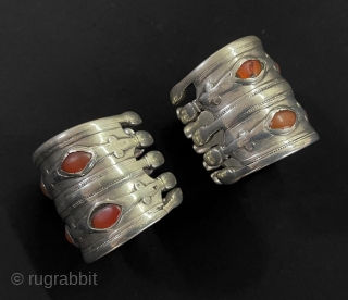 Central - Asian Turkmen Antique Pair of Turkmen Traditional Silver Cuff Bracelets and Arm band & Desbend with Carnelian. Turkmen Art Collector Bracelets Jewelery.Size - ''6 cm x 5 cm'' - İnnir  ...