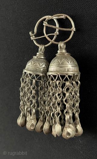 Central - Asian A pair of Afghanistan Antique Tribal Silver Earrings. Original Ethnic Art Jewelry.Ethnic Traditional Afghan Silver Tassels Earrings. Size - Height : 7.5 cm
Weight : 25 gr.    