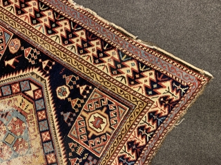 Antique Shirvan rug 
Size:175x115 cm                            