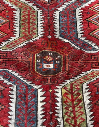 Antique Konya Yastık  i can't reach the messages from the site. Send it directly, please 21ben342125@gmail.com                