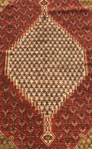 Antique Persian Senneh Kilim 
Size 129x191 cm                          