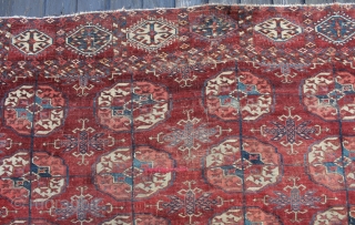Akhal oasis Tekke around 1800 almost identical copyin book of Elena Tsareva 
Turkmen Carpets page 54 Illustration 28 
with strong signs of use.
Size: 193x188cm         