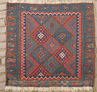 SALE! Jaf kurd bagface with unusual border with arrows, wonderful condition and colours. Soft orange, 58 x 54 cm.              