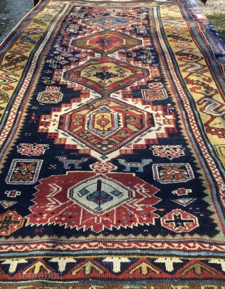 Shirwan Shah Nazar great, colorful, antique rug. Cm 120x220 ca. Late 19th century. Amazing, rare example of this type. Lovely pattern, wonderful border.In great condition. No restorations, no tears, no holes, no  ...