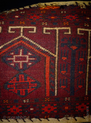 Decided to get rid of all Turkmen trappings/rugs/various at lowest prices ever.
Turkmen Ersari trapping. Cm 33x170. Late 19th/early 20th century. In good condition, full pile. Beautiful collection item. Lovely yurt design with  ...