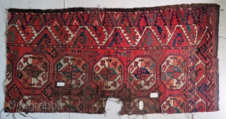 Early 19th century, probably at the time when the Ersari "swallowed" the Salors…….. A great, colorful main rug fragment. Cm 94x175. Great colors, great pattern.        