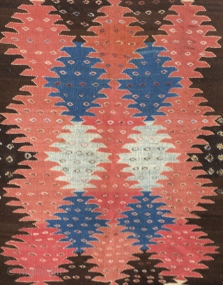 SOLD/TKS
 Khalaj kilim by a Turkic group based south of Isfahan, Iran. Cm 120/200. Datable 1890/1900. Rough, primitive weave with an incredibly modern pattern made of big kind of palmettes that look  ...