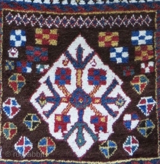 Qashqai collectors item.
This is a very rare and beautiful Qashqai Gabbeh pattern type khorjin/saddle bag. Cm 50x125 ca. Datable back to 100/110 years. The rarity is first of all in the fact  ...