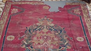 Antique Large Oushak Kilim
The fabric was hand sewn.
Size 430x330 cm
Please Contac 
salaberina@gmail.com                     