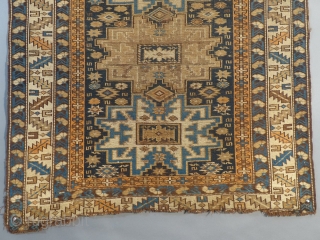 Antique Caucasian Kuba with a Lesghi Star" design.
It dates from around 1900-1915.
It is in fairly good condition with NO holes, tears or stains.
The ends are frayed out and uneven.
It measures 56" X  ...