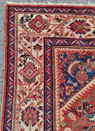Persian Mahal Carpet 

Circa 1890

Size : 260x365 cm                         