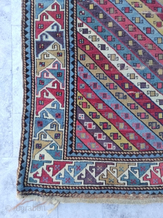 Gence Rug 

Size : 107 x 195 cm 

Circa 1880s 

Contact : alpagutrugs@gmail.com                    